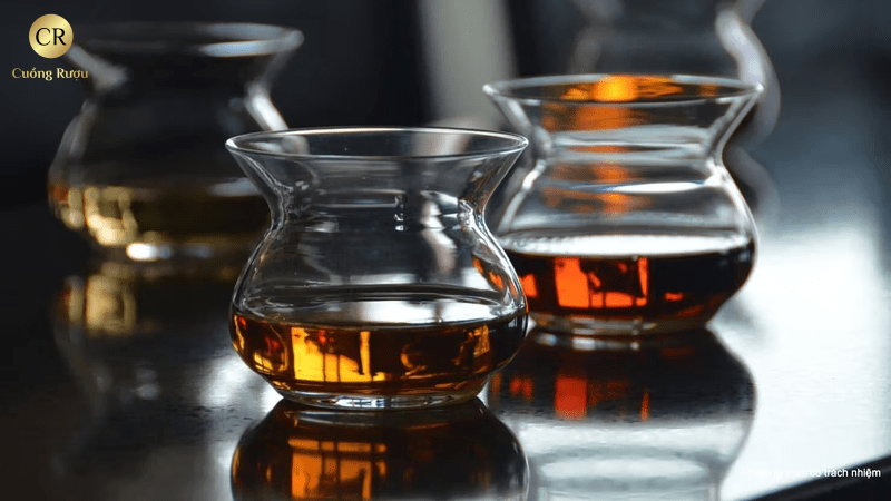 Top 10 Ly Chivas Chuẩn Dành Cho Người Sành Rượu Whisky 20 các loại ly uống rượu whisky