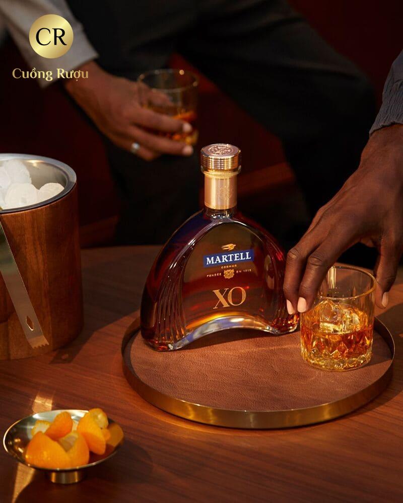 2 giá rượu XO cognac