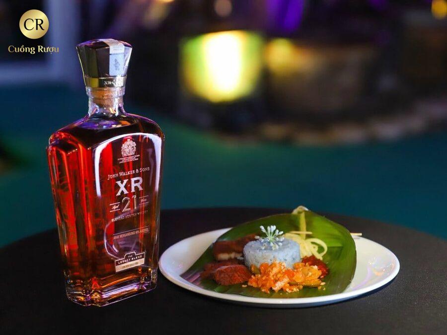 John Walker & Sons XR 21 Năm 5 Cảm nhận hương vị rượu XR 21 theo nhiều cách mang lại hương vị khác nhau