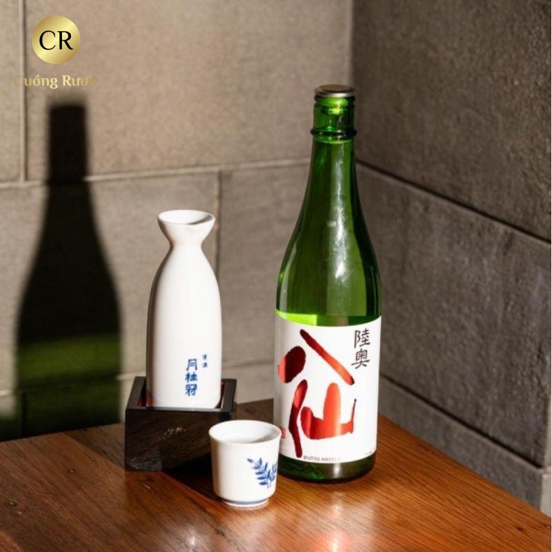 Sake Mutsu Hassen Red Label Tokubetsu Junmai 3 Sake Mutsu Hassen Red Label Tokubetsu Junmai