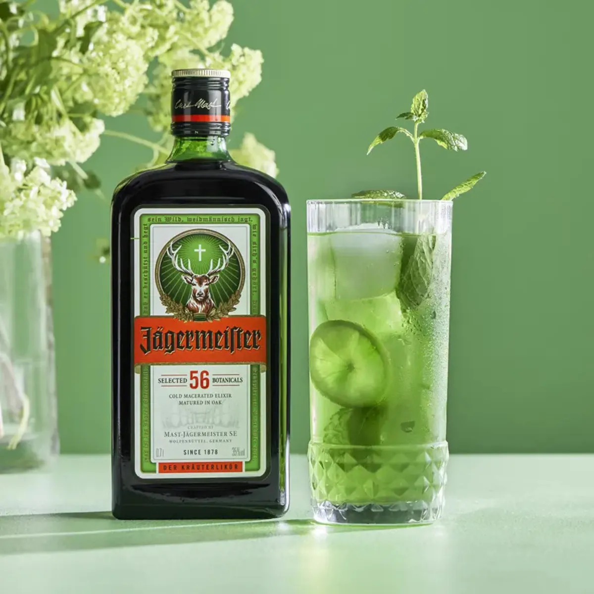 Rượu Jagermeister mix với gì ngon? 12 công thức pha chế dễ làm tại nhà 15 rượu jagermeister mix soda hoặc tonic